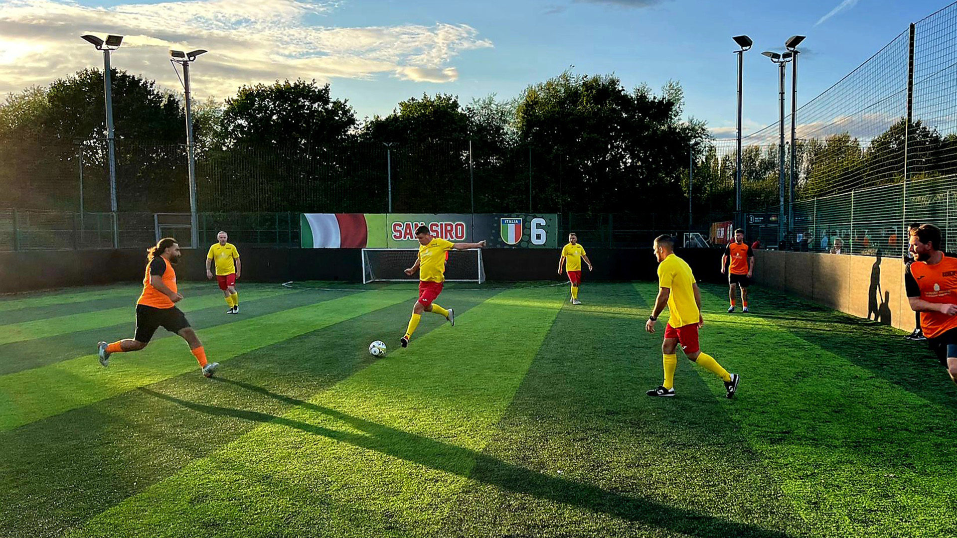 Le football avec la valeur ajoutée de la charité